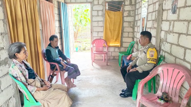 Sambangi Warga Binaan, Bhabinkamtibmas Polsek Rote Barat  Laut  Ajak Jaga Kamtibmas