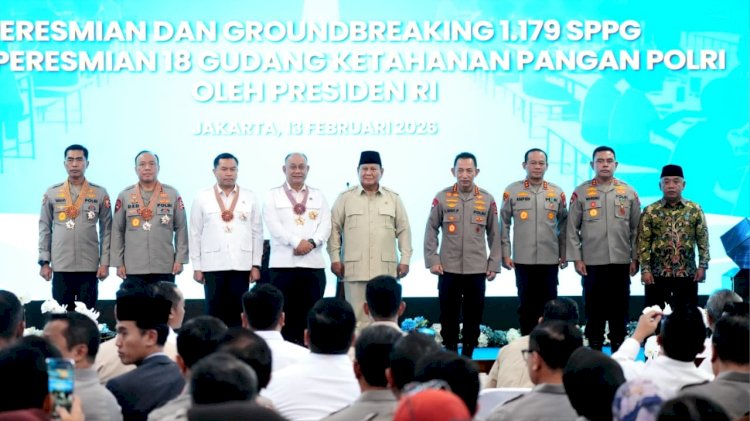PRESIDEN PRABOWO ANUGERAHKAN BINTANG JASA DAN SATYALANCANA WIRA KARYA KEPADA PENGGERAK MBG DAN RANTAI PASOK SPPG POLRI