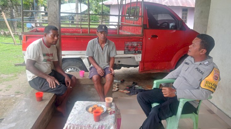 Sambangi Warga Binaan, Bhabinkamtibmas Polsek Rote Barat Laut Dengar Asprirasi Warga