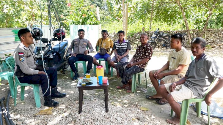 Melalui Peran Bhabinkamtibmas, Polsek Rote Barat Laut Terus Ajak Warga Jaga Keamanan Lingkungan