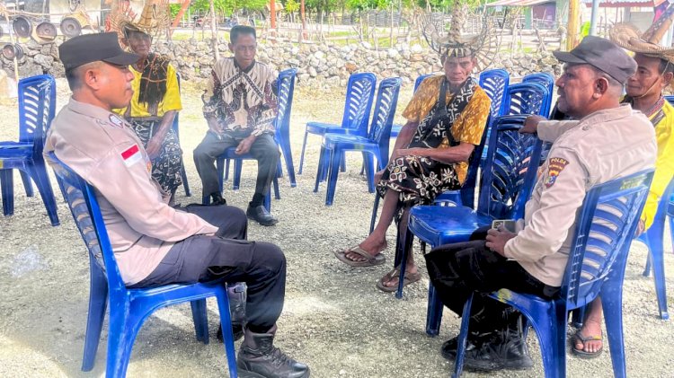 Personel  Polsek Rote Barat  Daya Jaga Kemitraan dan Ajak Warga  Jaga Kamtibmas.