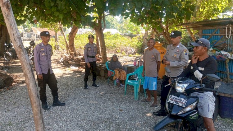 Patroli Dialogis Polsek Rote Barat Daya Perkuat Kedekatan Polisi dan Warga di Ruang Publik