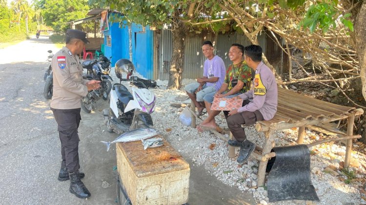 Polsek Rote Barat Daya Tingkatkan Patroli Dialogis, Upaya Jaga Keamanan  Lingkungan