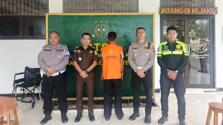 Tersangka Lakalantas  Yang Menyebabkan Dua Orang Meninggal Dunia Dilakukan Tahap II Sat Lantas Polres Rote Ndao