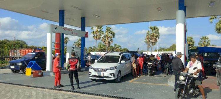 Polsek Rote Barat Lakukan Pengamanan di SPBU, Cegah Potensi Tindak Pidana