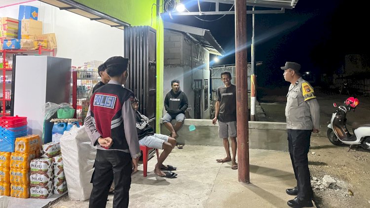 K2YD Polsek Rote Barat Daya Dengan Melaksanakan Patroli Malam