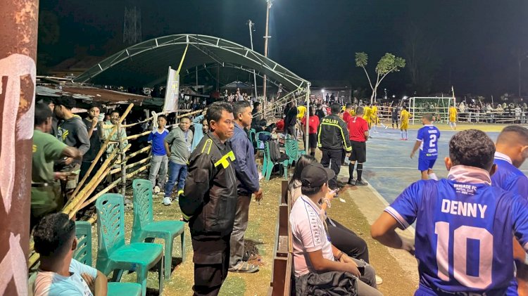 Polsek Rote Barat Laut Lakukan Pengamanan  Pertandingan Futsal  Paulus Cup, Jamin Kegiatan Masyarakat Berjalan Aman