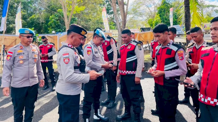 Tindak Lanjut Arahan Kapolres Rote Ndao, Propam  Lakukan Sidak Hanphone Personel