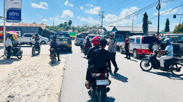 Satuan  Samapta Polres Rote ndao Tingkatkan Kegiatan Diskresi, Pastikan Aktifitas Masyarakat Berjalan Lancar