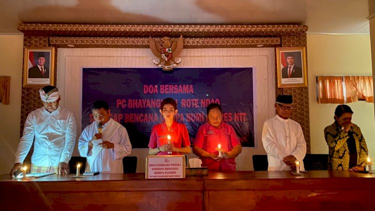 Bhayangkari Cabang Rote Ndao Gelar Doa Bersama Bagi Korban Bencana di Flores