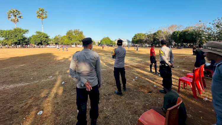 Kapolsek Rote Barat  : Pertandingan Sepak Bola Mini Oenale Cup IV Berjalan Lancar