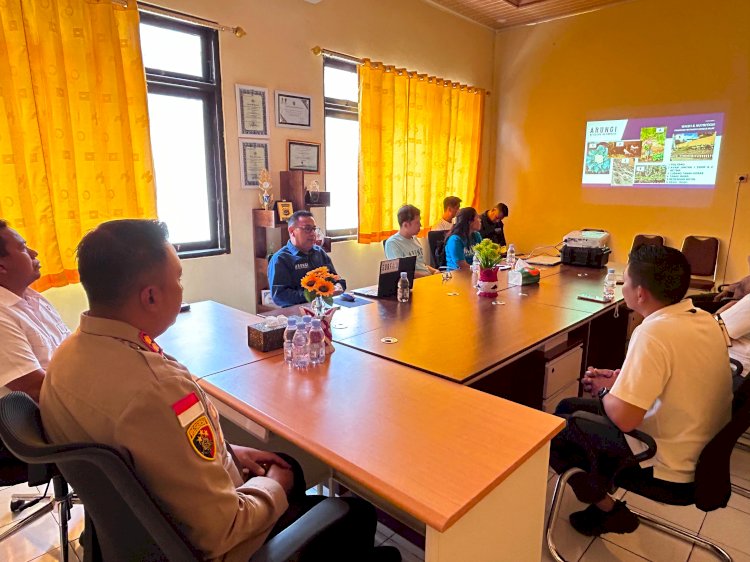 Terima ARUNGI One Rote, Kapolres Sambut Baik Program dan Tujuan Bagi Masyarakat Rote Ndao