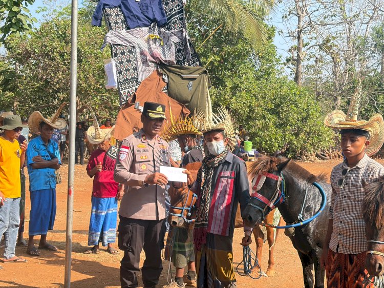 Polres Rote Ndao Amankan Festival Hus Kuda “Opa Anderias Boik” dan Komunitas Kuda Lobalain